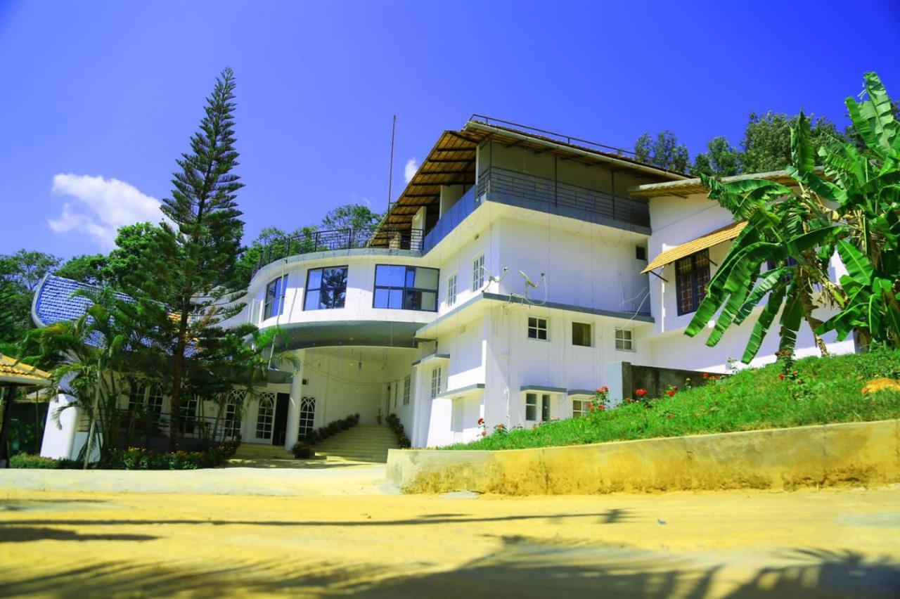 Mothers Bounty By Lazo , Coorg Lägenhet Madikeri Exteriör bild